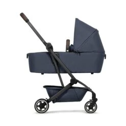 Joolz Aer+ Wanne Navy Blue -Zwergen Mobil joolz aer cot side view navy blue