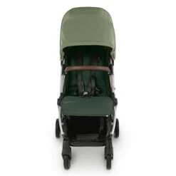 UPPAbaby Minu V2 Buggy Emelia Sage Green -Zwergen Mobil minu22 eme front sunshade 2454x4981 0e3aabb