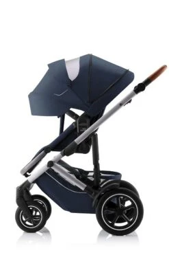 Britax Smile 5Z Sportwagen Night Blue 13 Britax Smile 5Z Sportwagen Night Blue -Zwergen Mobil smile 5z nightblue anthrazite brownhandle 01 fwf canopyextended 2023